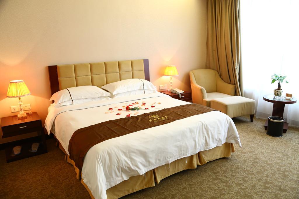 Long Zhou Grand Hotel Guangzhou Rum bild