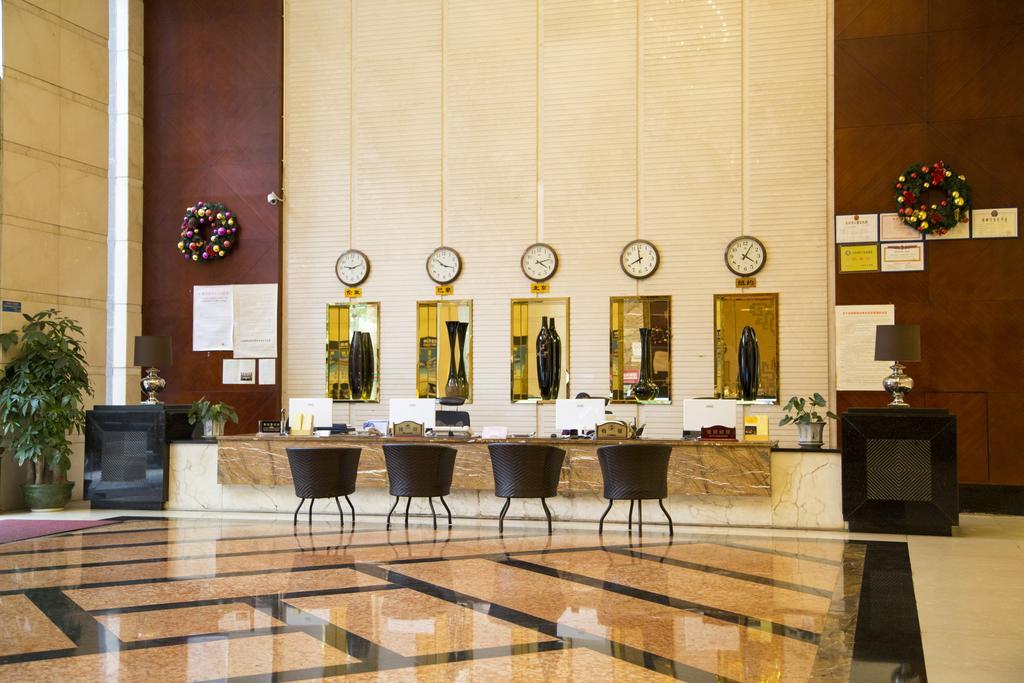 Long Zhou Grand Hotel Guangzhou Exteriör bild