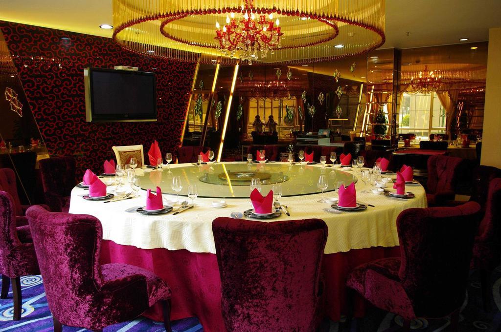 Long Zhou Grand Hotel Guangzhou Exteriör bild
